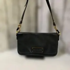 MARC BY MARC JACOBS ブラックショルダーバッグ