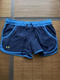 UNDER ARMOUR ネイビーショーツ M レディース