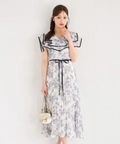 トッコクローゼット　ウエストリボン付きビックカラープリーツワンピース　新品タグ付