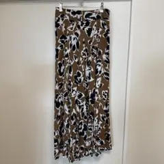 【美品】Urban Research Rosso 花柄 ロングスカート ブラウンのサムネイル