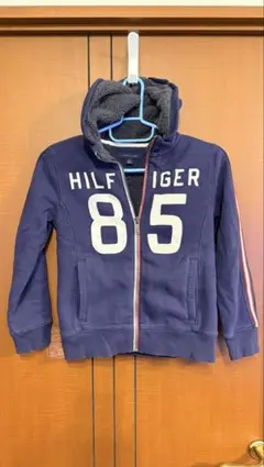 TOMMY HILFIGER フード付きパーカー 6-7歳
