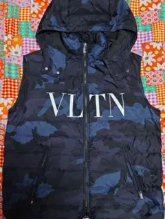 最終値下げ　VALENTINO VLTN ライト ダウンベスト 迷彩 カモフラ