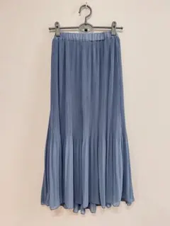 niko and… くすみブルー　プリーツ　ロングスカート