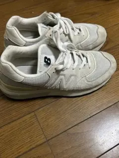 New Balance U574L GQL ホワイト スニーカー　格安販売‼️のサムネイル