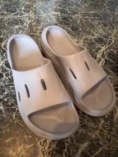 HOKA リカバリーサンダルのサムネイル