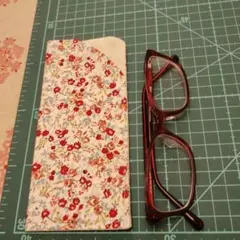 43 ハンドメイド　メガネケース