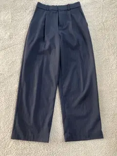 ユニクロ　レディース　タックワイドパンツ　ネイビー ストライプ M