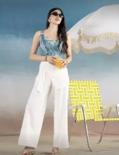 ホワイトワイドパンツ ラップスタイル