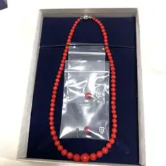 新品　赤いビーズネックレスとピアスセット
