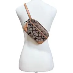 美品✨COACH　コーチ　ボディバッグ　キャンバス　ユニセックス　袋　0722