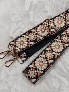 特価E-1インド刺繍リボン※ショルダーストラップ　スマホストラップ　送料込み