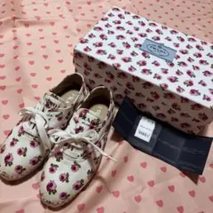 2026年最新】フラワーシューズ PRADAの人気アイテム - メルカリ