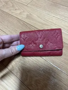 ルイヴィトン ミュルティクレ6 モノグラム アンプラント キーケース 赤 レッド