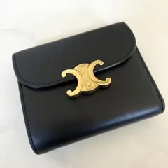 セリーヌ トリオンフ コンパクトウォレット 三つ折り レザー ブラック C377 セリーヌ トリオンフ コンパクトウォレット 三つ折り レザー ブラック