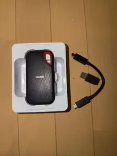 SanDisk 外付けSSD 4TB SDSSDE61-4T00のサムネイル