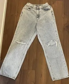 ライトブルー ダメージ加工 ストレートジーンズ