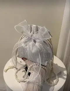 ホワイトリボン付き巾着バッグ