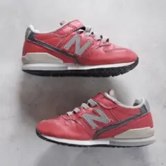 ニューバランス996キッズスニーカーNew Balance赤ガラスレザー17.5