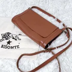 IL BISONTE レザー ショルダーバッグ クロスボディ キャメルのサムネイル