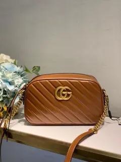 GU⊂⊂I キルティングショルダーバッグ ブラウン