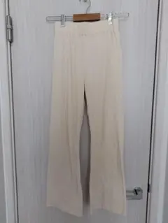 リブニットパンツ　Discoat　ベージュのサムネイル