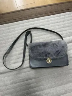 ショルダーバッグ グレー