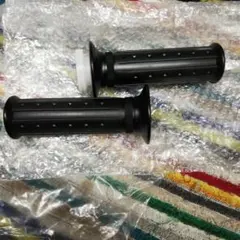 未使用　SUZUKI　純正　スロットル＆ハンドルグリップセット　LR