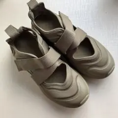 無印良品 スニーカーサンダル キャメル 23.5cm〜24.0cmのサムネイル