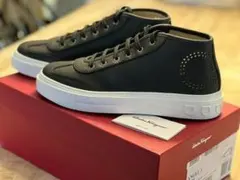 Salvatore Ferragamo　レザースニーカー　美品　ANGEL3 黒