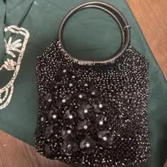 ビーズ装飾 黒 ハンドバッグ