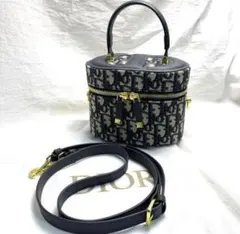 DIOR ノベルティボトルホルダー付き ステンレスボトル - メルカリ