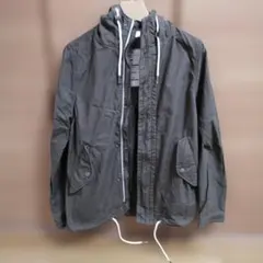 H&M DIVIDED フード付きジャケット カーキ XSサイズのサムネイル