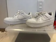 NIKE WMNS SAGE LOW エアフォース1 ar5339-100