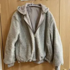 リバーシブルボアブルゾンフード付き