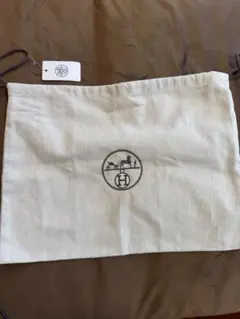 【24時間以内発送】HERMES ヘリンボーン巾着袋 布 エルメス　28枚 24時間以内発送】HERMES ヘリンボーン巾着袋 布 エルメス 28枚 - メルカリ