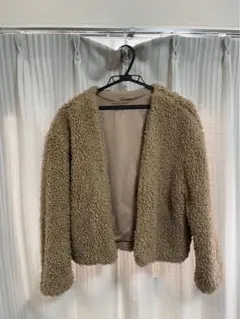 ベージュ ボアジャケット　アウター