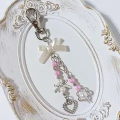 Item thumbnail for item 88883e0c-afc4-456b-acfb-d2211cee9bb0