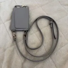 iPhoneSEケース カード付き　ベージュ ストラップ付き