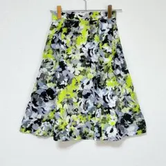 ◎ ルーデルー　美品　ボタニカル 花柄 フレアスカート ネオンイエロー Mのサムネイル