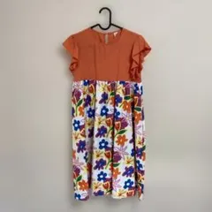 オレンジフリル袖花柄ワンピース