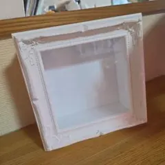 装飾的ホワイトフレーム
