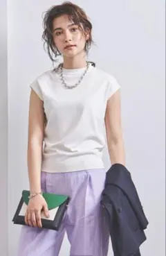 UNITED ARROWS ノースリーブ ニット ホワイトのサムネイル