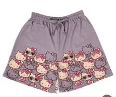新品　サンリオ　ハローキティ　日焼け　総柄ハーフパンツ　M-Lサイズのサムネイル
