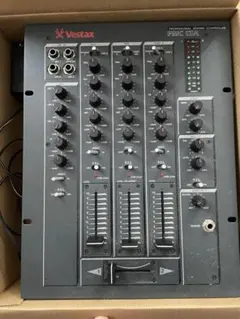 アダプター付】Vestax VMC-002XLu USB対応 DJミキサー - メルカリ