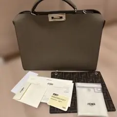 FENDI ピーカブー ISeeU mediumのサムネイル