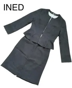 美シルエット　INED　スーツ　ペプラムノーカラージャケ　スカート　セットアップ