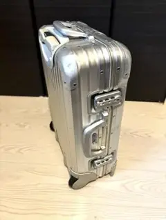 リモワ トパーズ 機内
