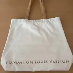 FONDATION LOUIS VUITTON トートバッグのサムネイル
