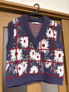 ZARA花柄ニットベスト Vネック 紫色