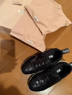 2025年最新】miumiu スリッポンの人気アイテム - メルカリ